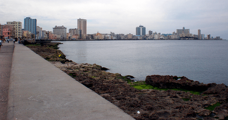 La Havane, sur le Malecon
