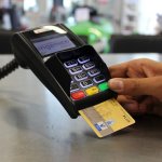 Utiliser sa carte de paiement à l'étranger : tout savoir sur sa carte bancaire en voyage