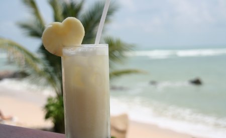 Cocktail sur la plage en Thaïlande