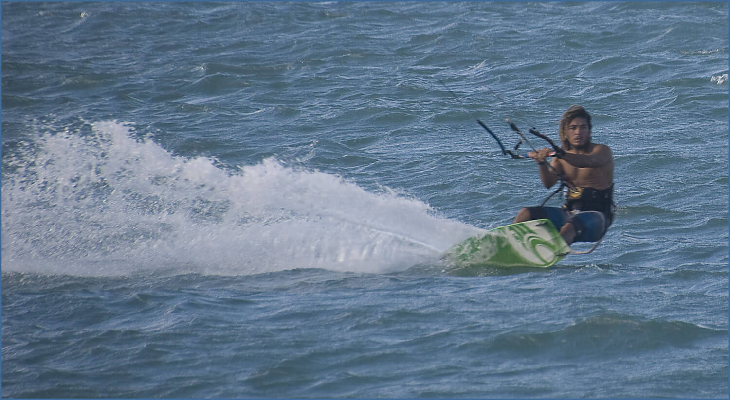 Où et quand partir kiter dans le monde : les meilleures destinations pour pratiquer le kitesurf