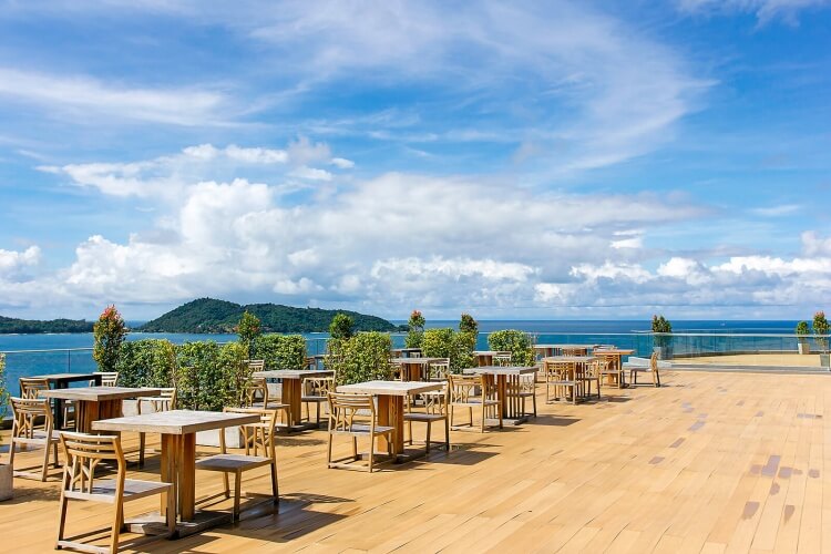 Terrasse en bord de mer