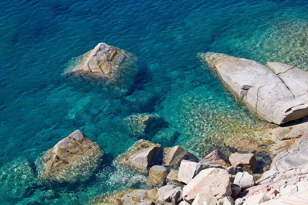 Sardaigne ou Corse : où partir en vacances ? Le comparatif