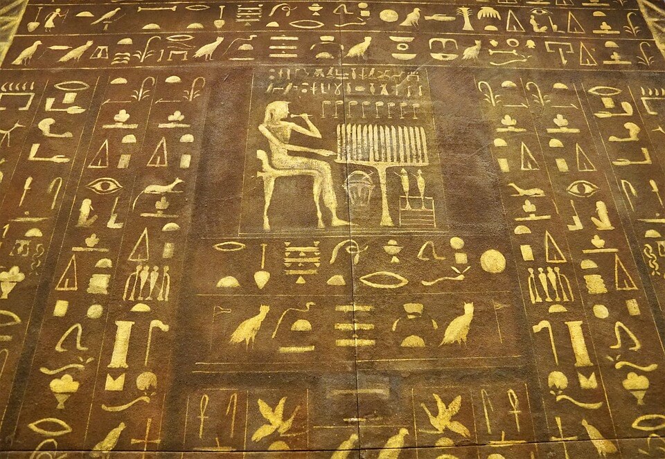 hiéroglyphes égyptiens