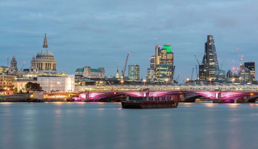 croisière sur la tamise pour le nouvel an à londres