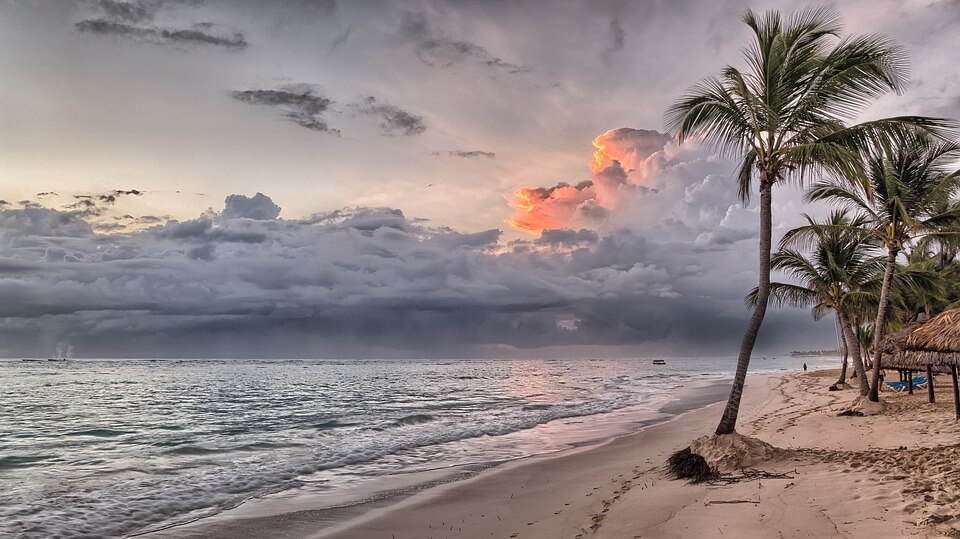 nuages plage république dominicaine