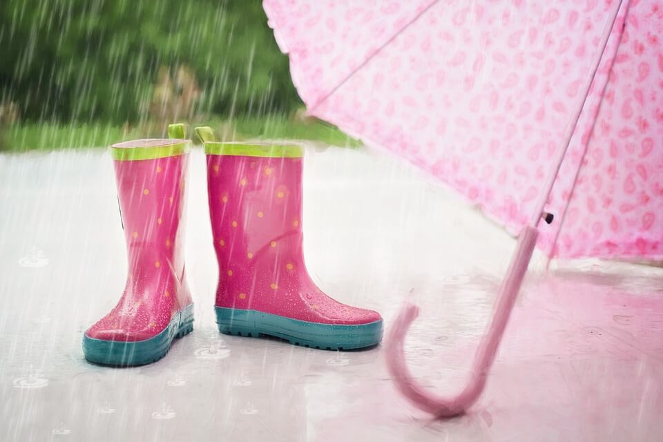 bottes de pluie saison des pluies en guyane