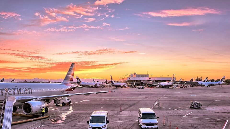 aéroport avion coucher de soleil roissy ou orly