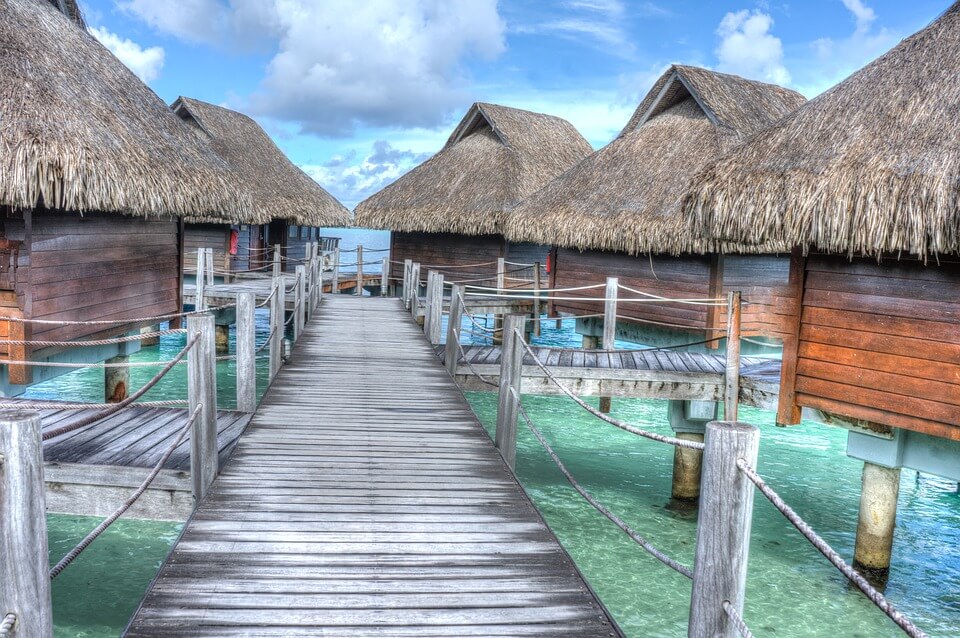 bora bora tahiti polynésie bungalow sur pilotis lagon îles paradisiaques du monde