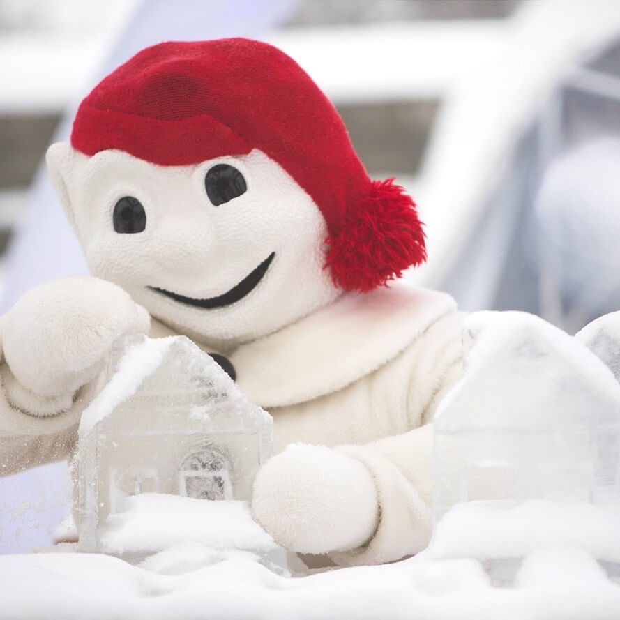 bonhome carnaval bonnet rouge carnaval de québec