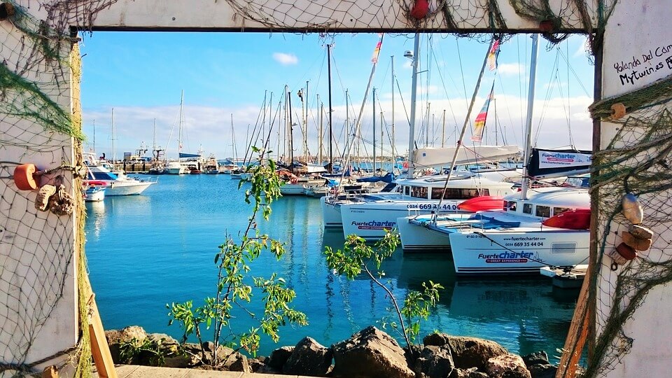 port bateaux corralejo fuerteventura lanzarote ou fuerteventura