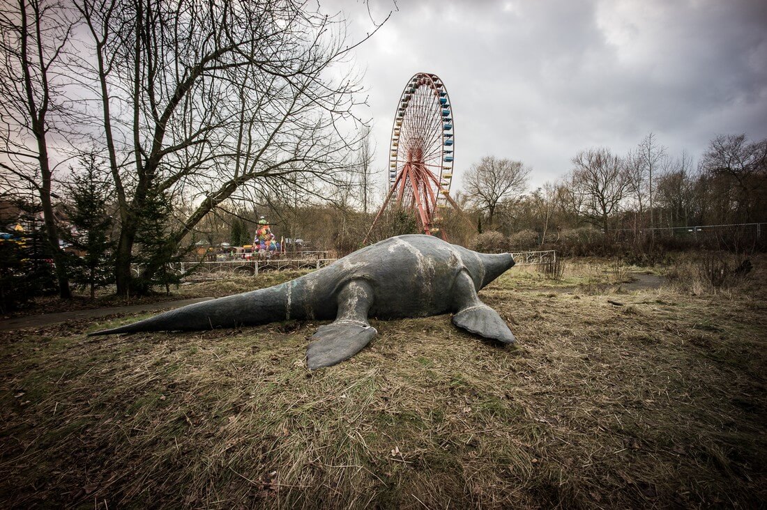 spreepark statue coupé grande roue berlin insolite