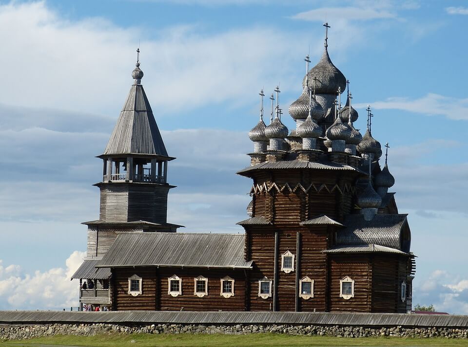 eglise en bois kiji russie croisière Moscou Saint-Pétersbourg