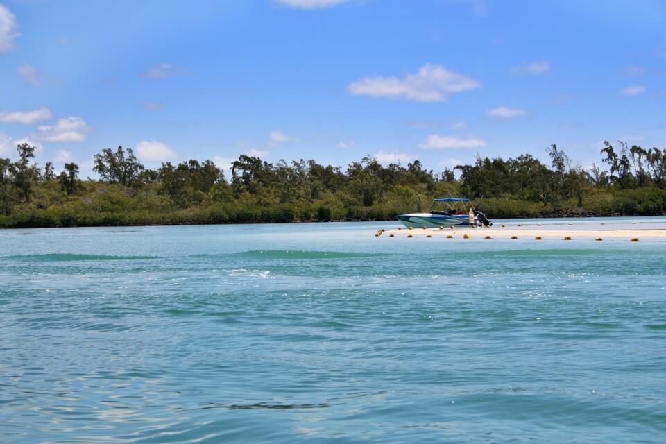 lagon île aux cerfs maurice