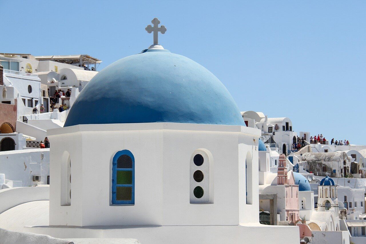 santorin chapelle toit bleu