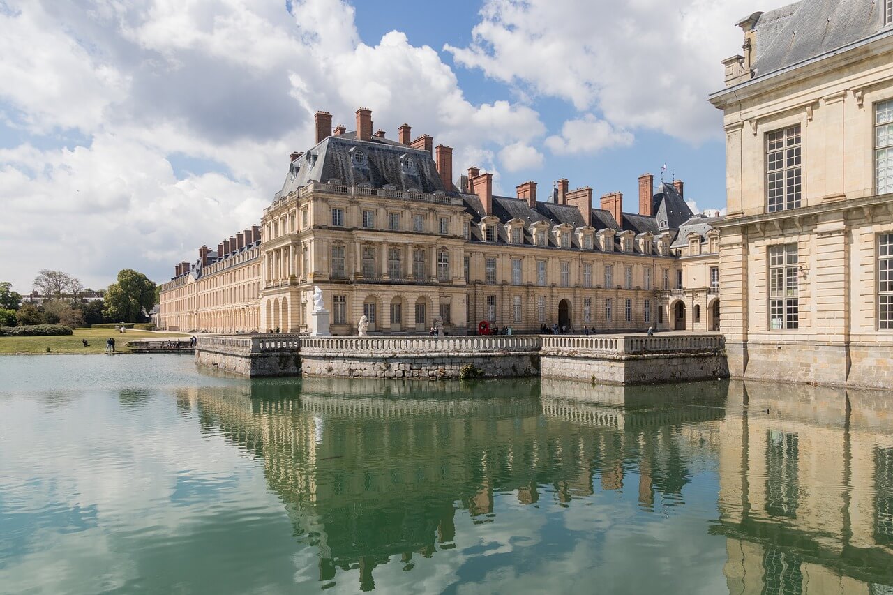 chateau de fontainebleau france