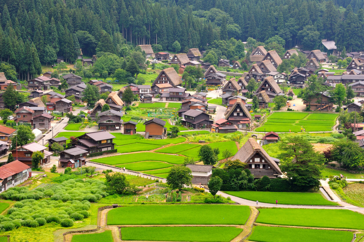 Le village de Shirakawa-go
