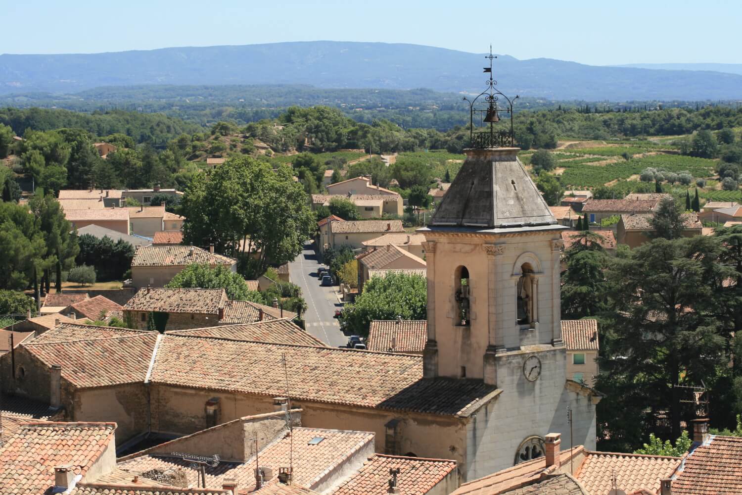 église (BEAUMES-de-VENISE,FR84)