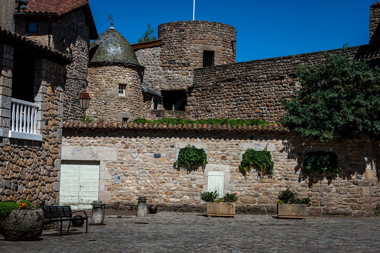 ville medievale de malzieu lozere france