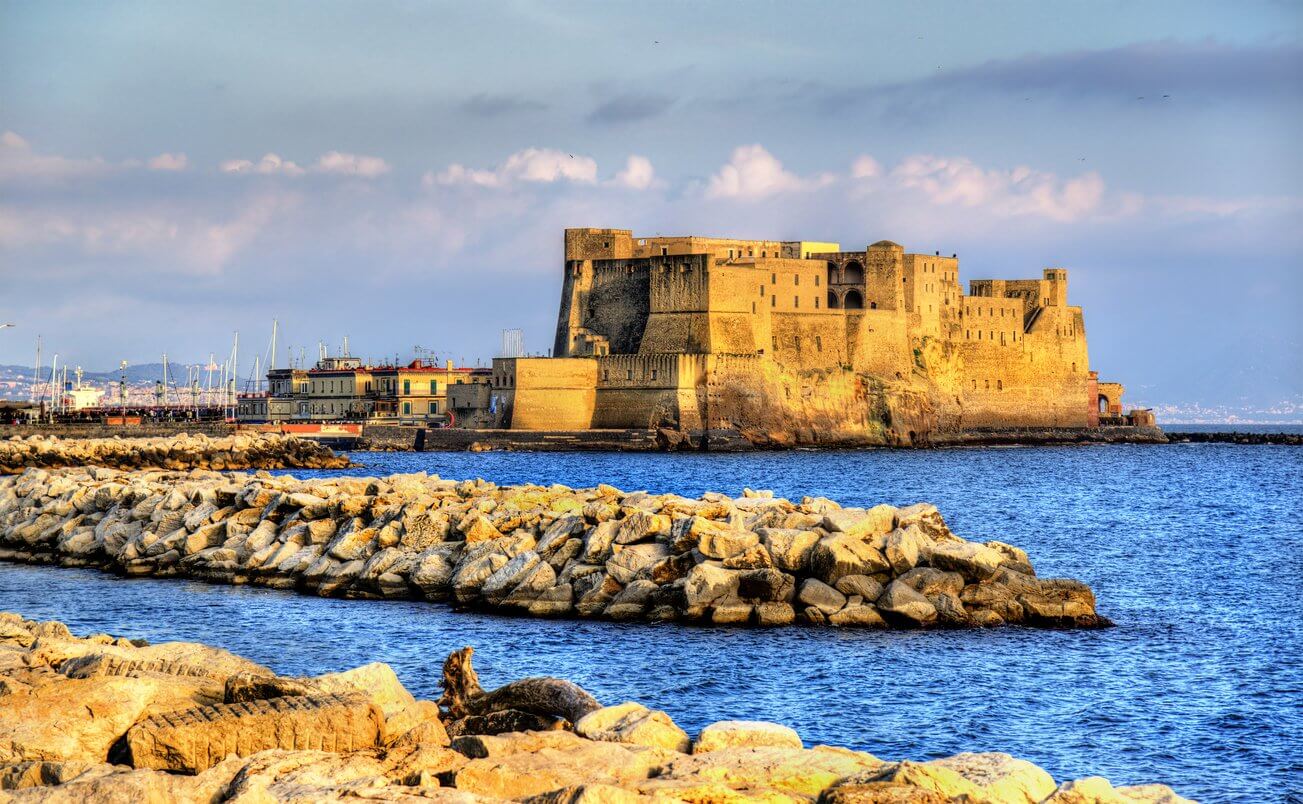 castel dell ovo