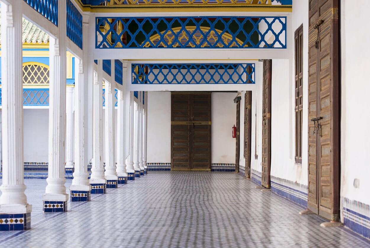 interieur du palais de la bahia a marrakech au maroc