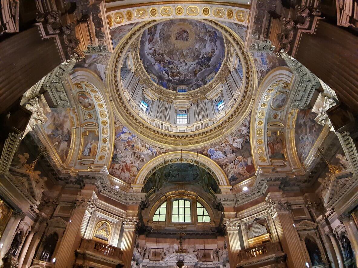 naples voutes de la chapelle royale du tresor de san gennaro