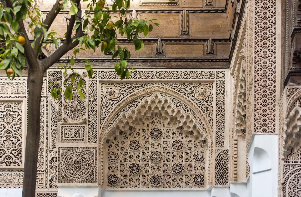 palais interieur de bahia a marrakech au maroc