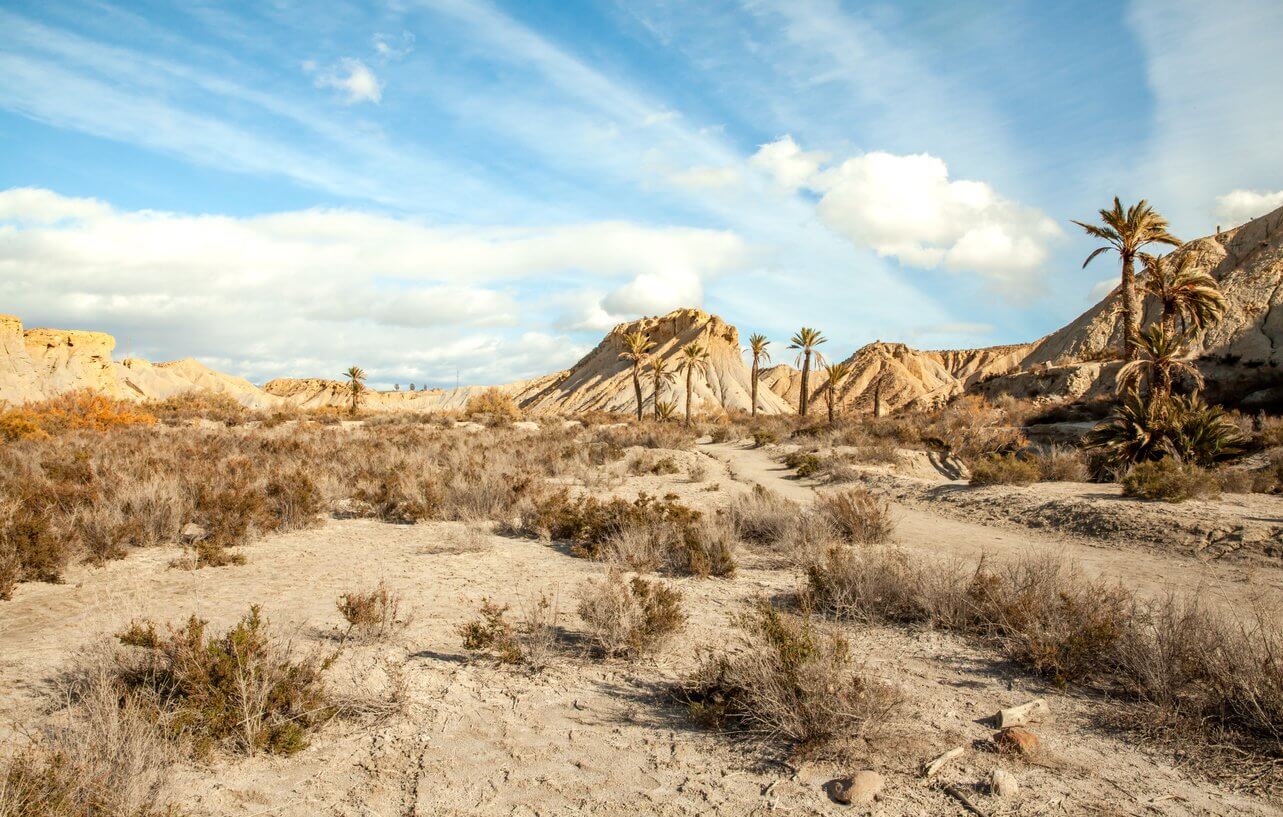 paysage de collines du desert de tabernas almeria espagne