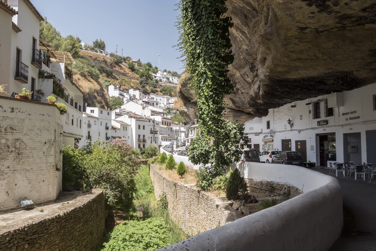 setenil de las bodegas cadix espagne