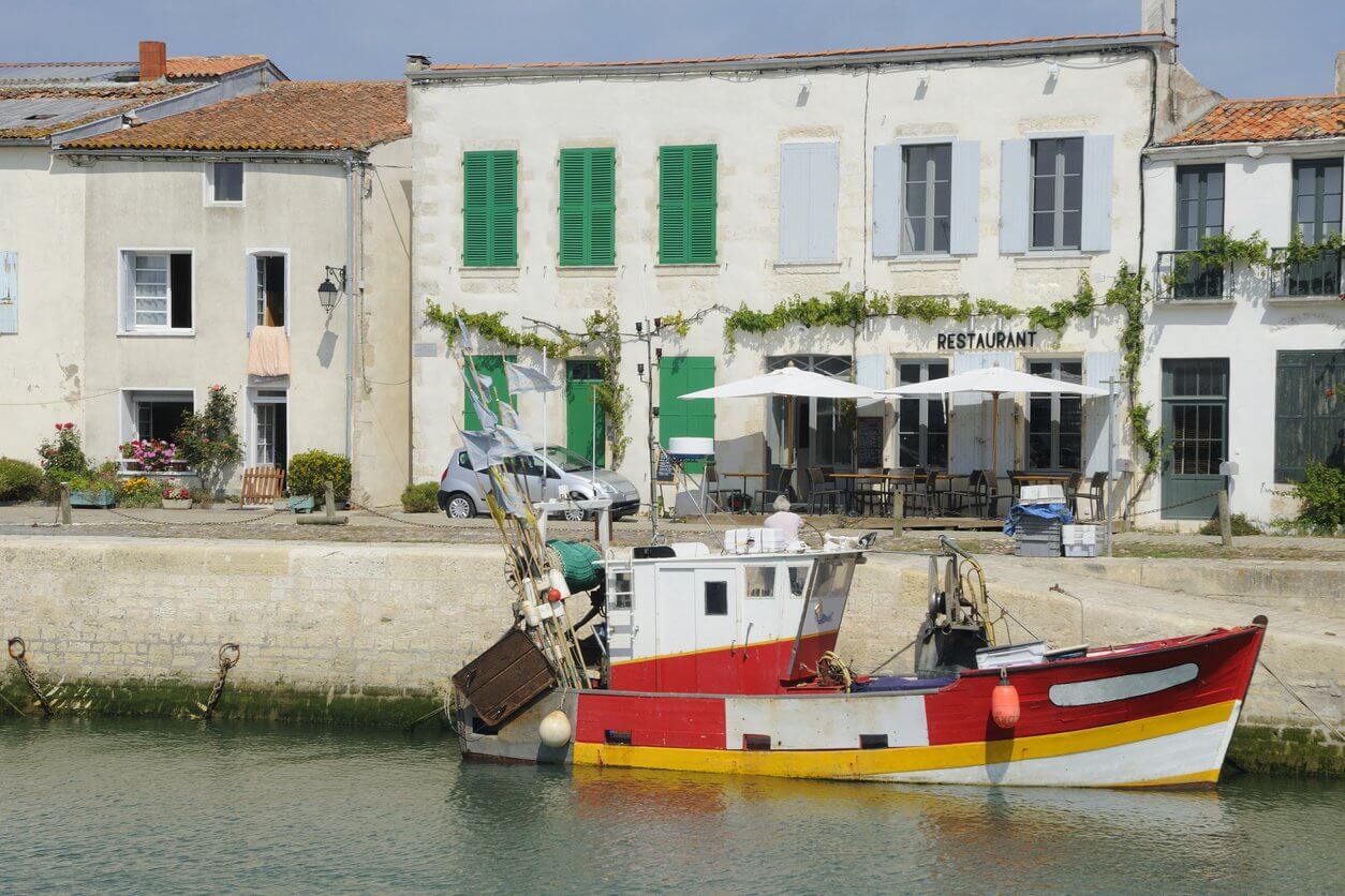 bateau de peche de lile de re