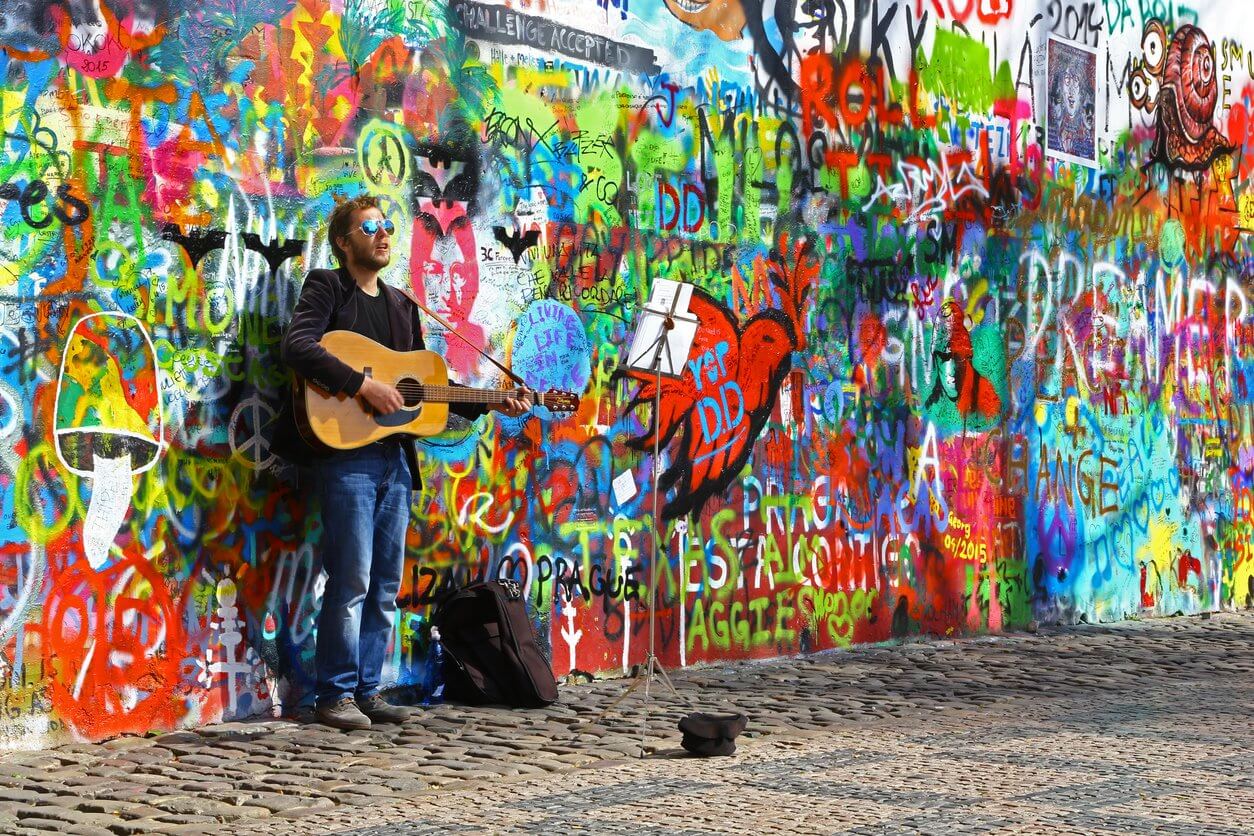 john lennon wall prague