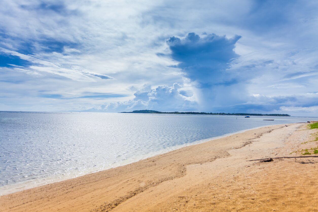 plage bali saison des pluies