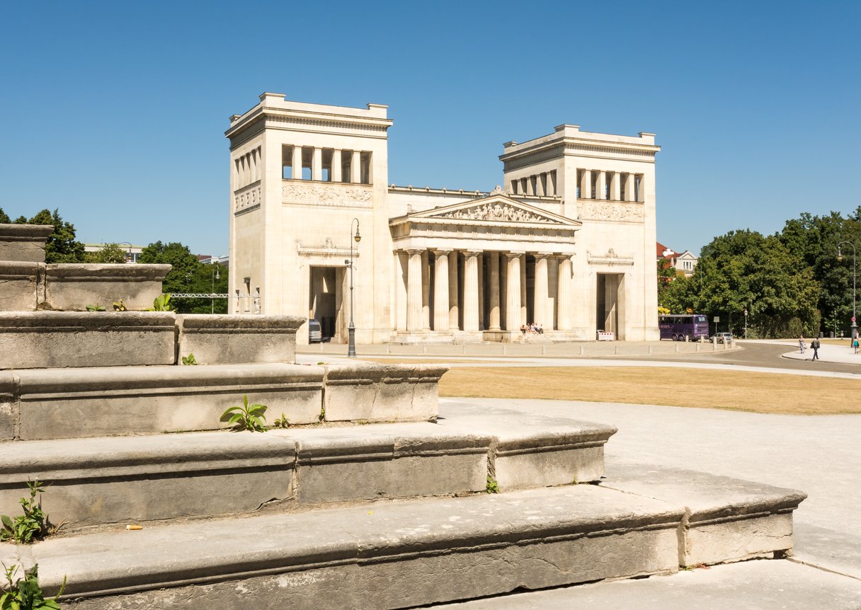 Tourist at the Koenigsplatz in Munich