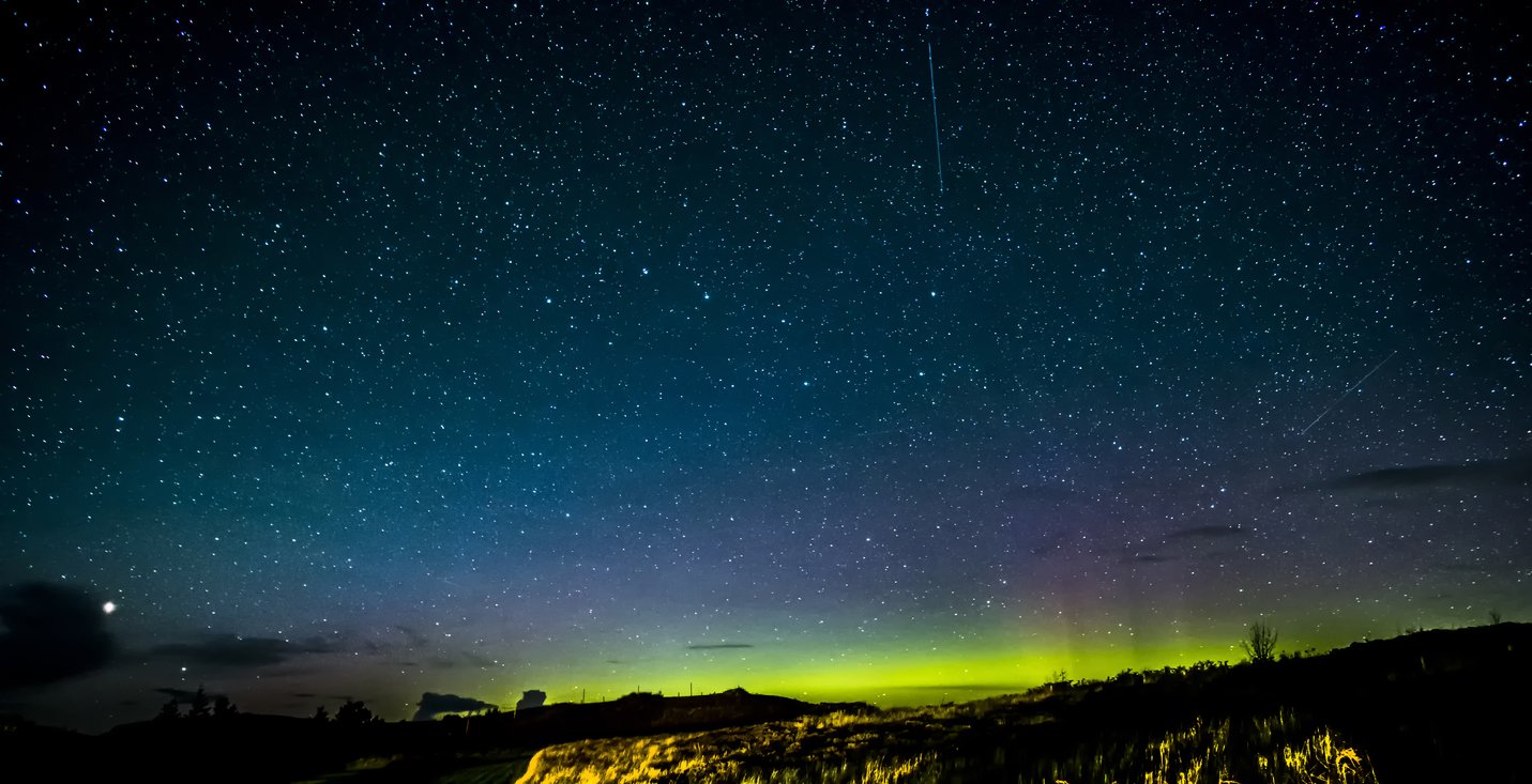 Aurores boréales et étoiles de l’île de Skye