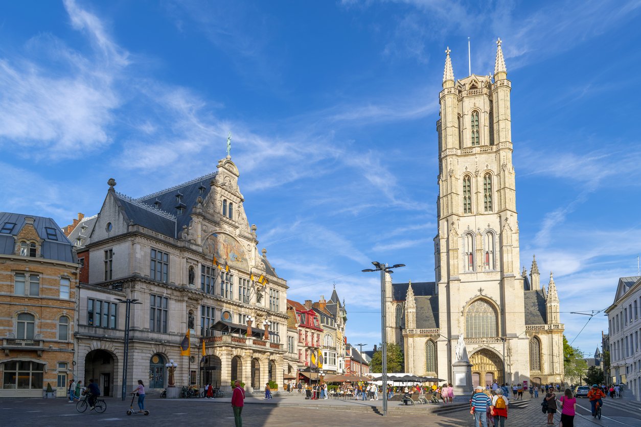 cathédrale médiévale gothique Saint-Bavon