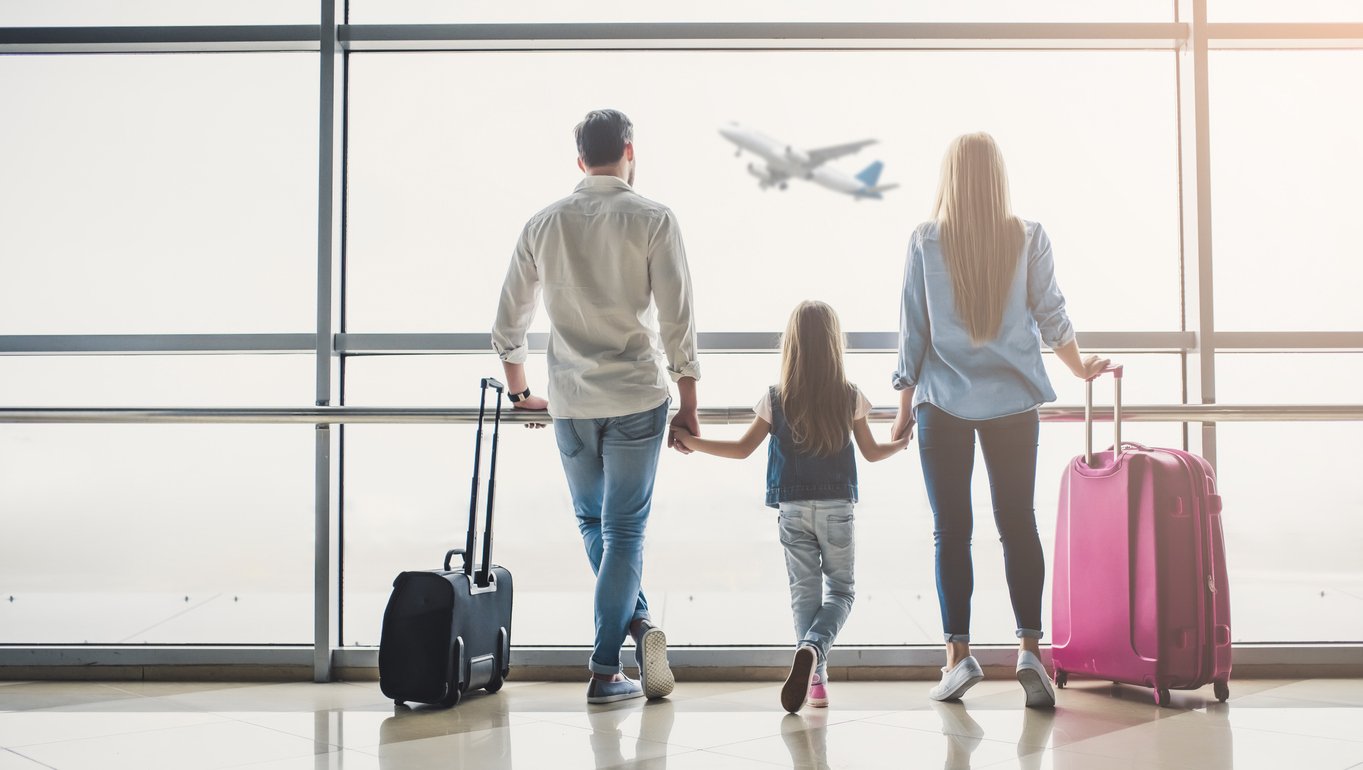 Famille à l’aéroport