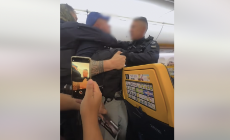 Vidéo virale évacuation mouvementée de passagers ivres sur un vol à Toulouse