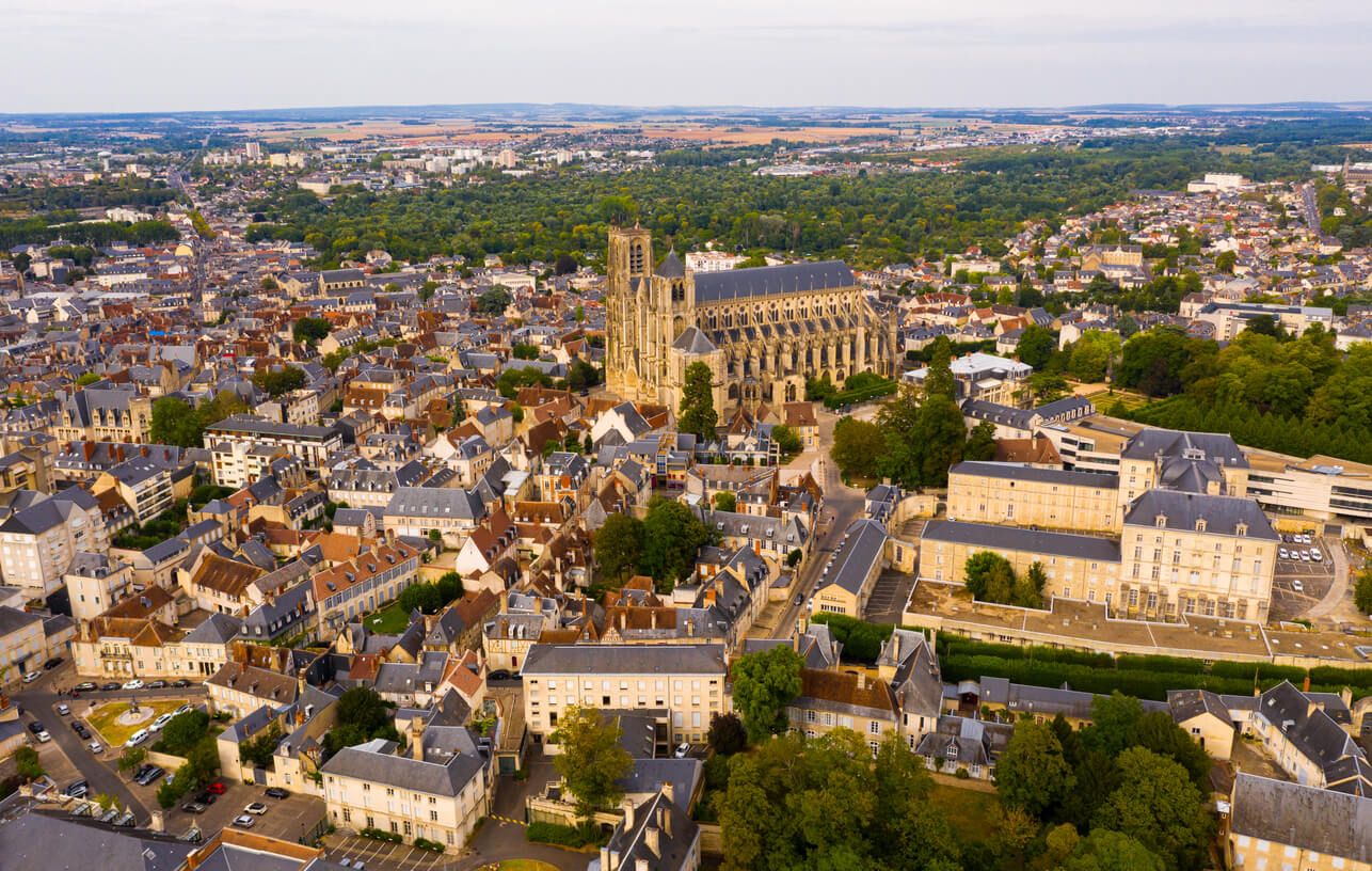 [Image: bourges-cher-berry_484.jpg]