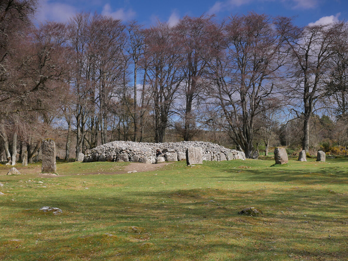 Clava cairns