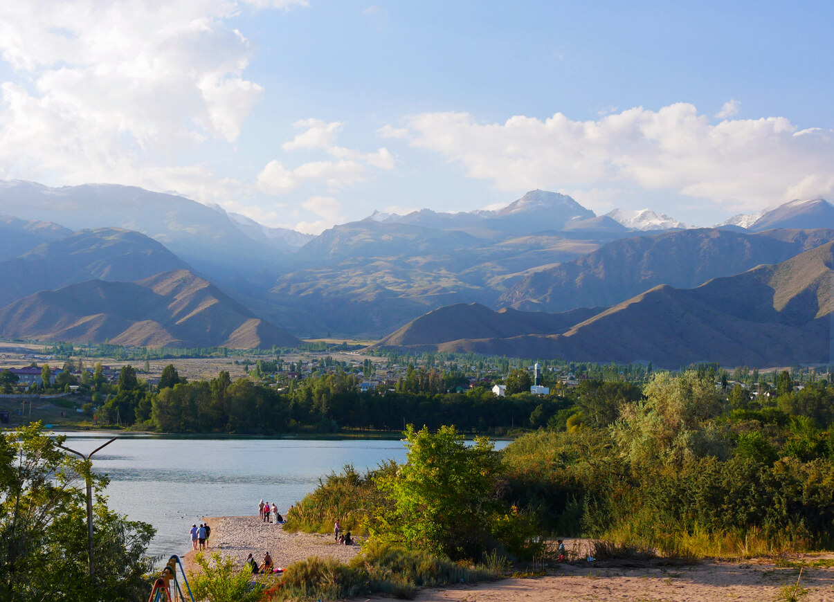 Le lac Issyk-Kul