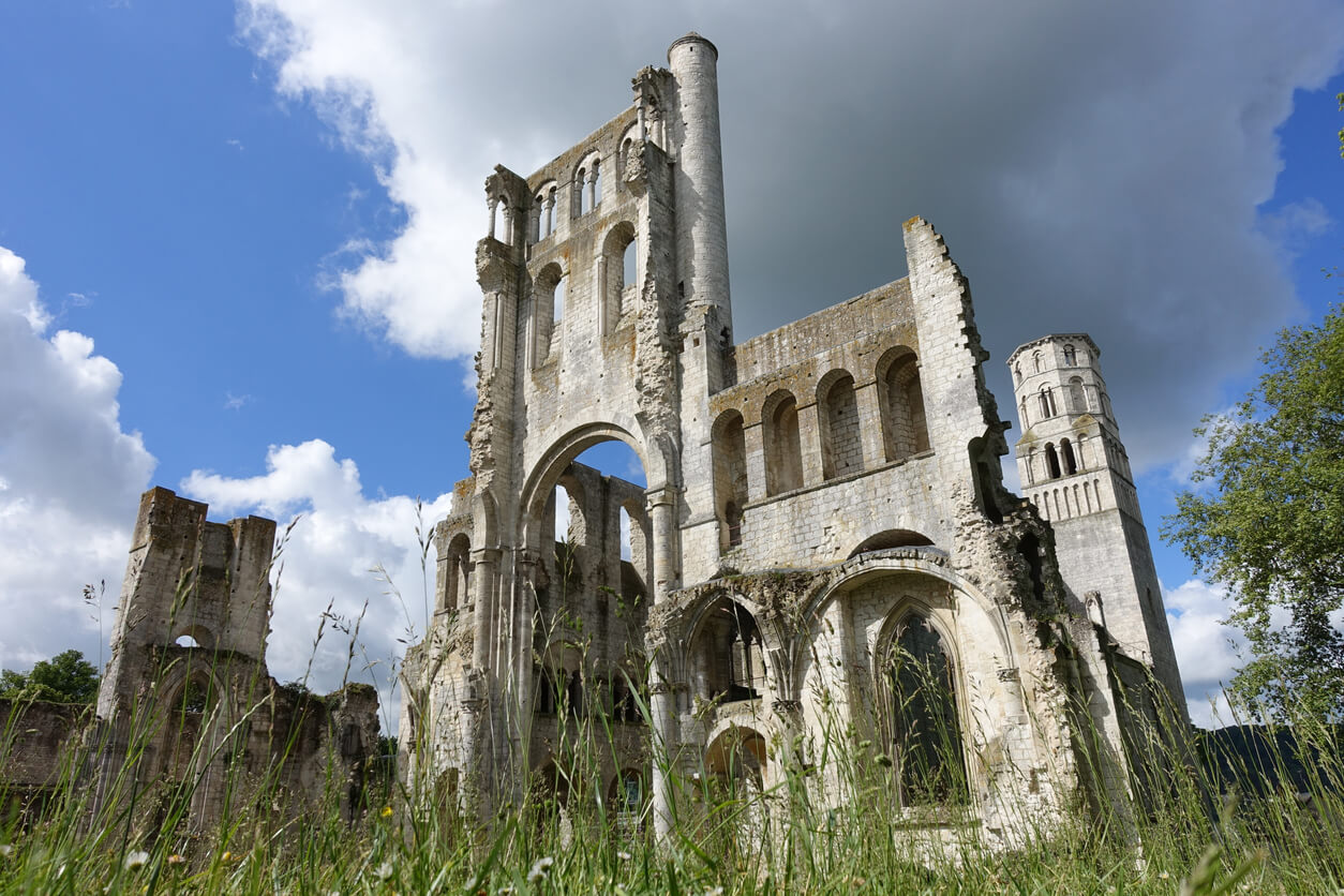Les ruines de l’abbaye de Jumièges