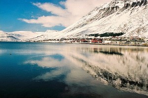 Ísafjörður : 