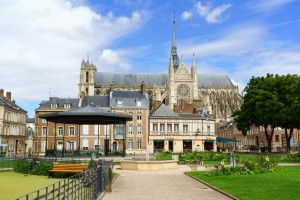Amiens (Somme) : Le centre-ville et de la cathédrale Notre-Dame d'Amiens