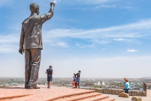 Bloemfontein : La statue de Nelson Mandela à Bloemfontein