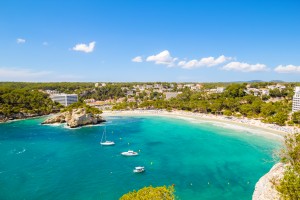 Minorque : Cala Galdana, une plage populaire de Minorque