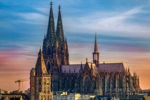 Cologne : Cologne