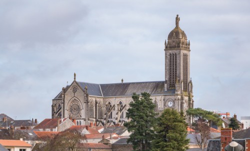 Église Saint-Pierre de Cholet