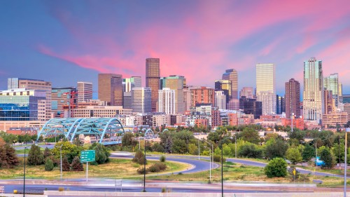 Panorama de Denver au crépuscule