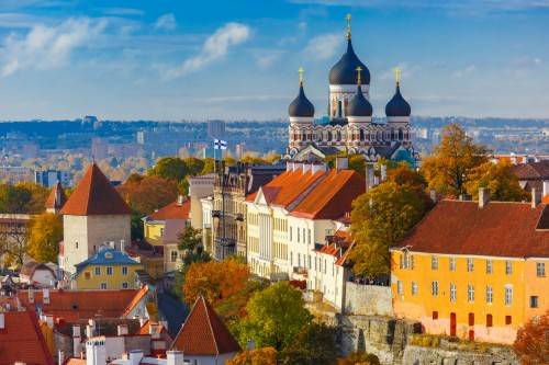 Estonie : Vue aérienne de la vieille ville de Tallinn
