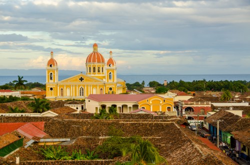 Nicaragua : Cathédrale de la ville historique de Granada