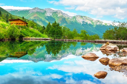 Slovaquie : Lac de montagne Zelene pleso dans le Parc National des Hautes Tatras